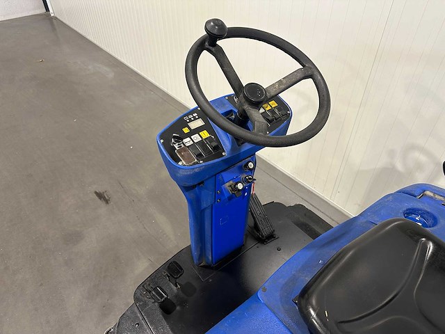 Nilfisk rijdende veegmachine | floortec r 580 p/b electrisch - afbeelding 4 van  15