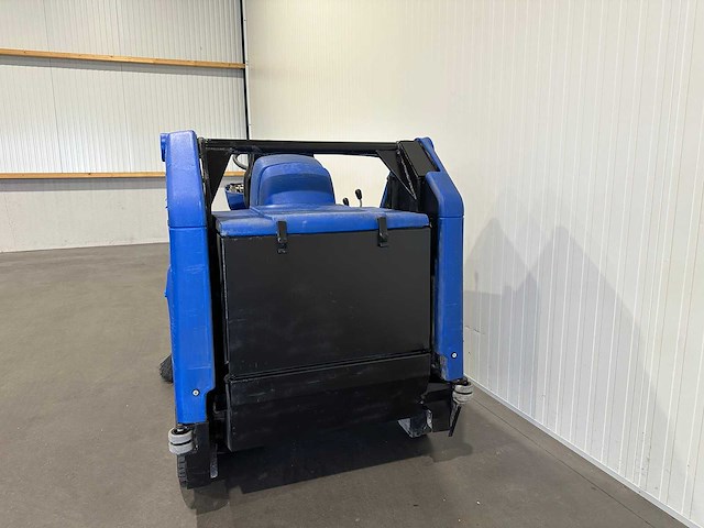 Nilfisk rijdende veegmachine | floortec r 580 p/b electrisch - afbeelding 11 van  15