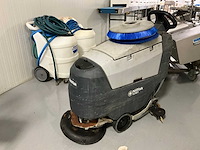 Nilfisk sc401 43 b fp schrobmachine - afbeelding 1 van  13