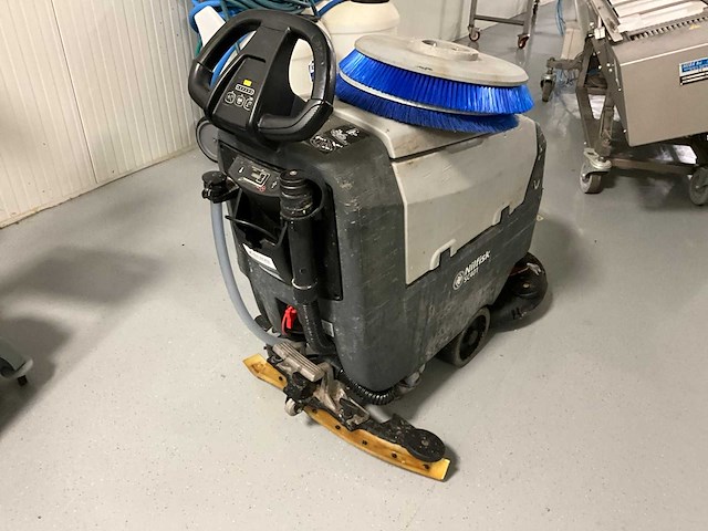 Nilfisk sc401 43 b fp schrobmachine - afbeelding 7 van  13