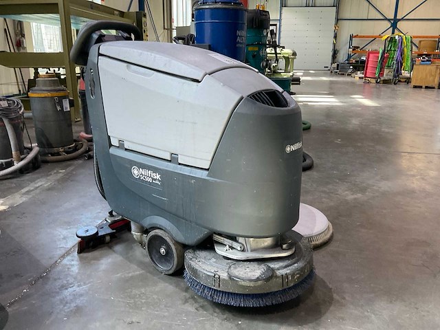 Nilfisk sc500- 53b ecoflex achterloop schrobzuigmachine - afbeelding 2 van  9