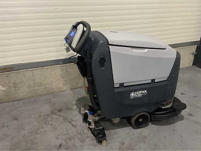 Nilfisk sc500 zelfrijdende schrobmachine accu’s 2025 - afbeelding 8 van  13