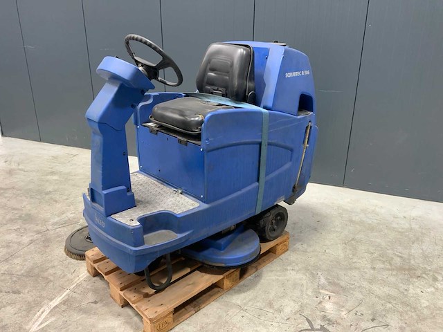 Nilfisk scrubtec r 586s schrob veegmachine - afbeelding 2 van  5