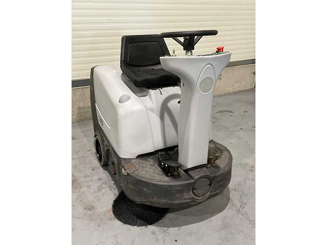 Nilfisk sr 1000s opzitveegmachine 82uur ! - afbeelding 12 van  14