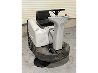 Nilfisk sr 1000s opzitveegmachine 82uur ! - afbeelding 8 van  9