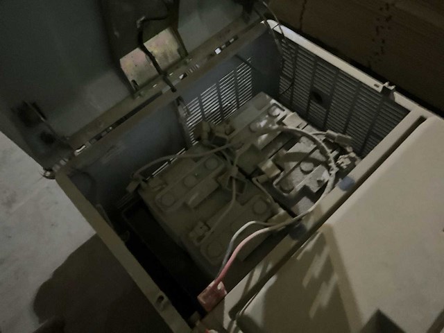 Nilfisk sr1100 zelfrijdende veegmachine - afbeelding 5 van  18