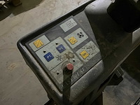 Nilfisk sr1100 zelfrijdende veegmachine - afbeelding 16 van  18