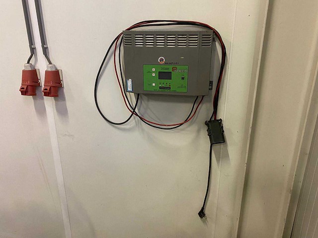 Nilfisk sr1601 zelfrijdende veegmachine - afbeelding 2 van  8