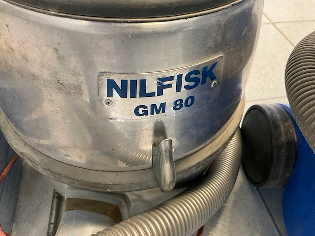 Nilfisk stofzuiger (2x) - afbeelding 3 van  6