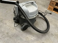 Nilfisk vp300 industriële stofzuiger - afbeelding 2 van  3