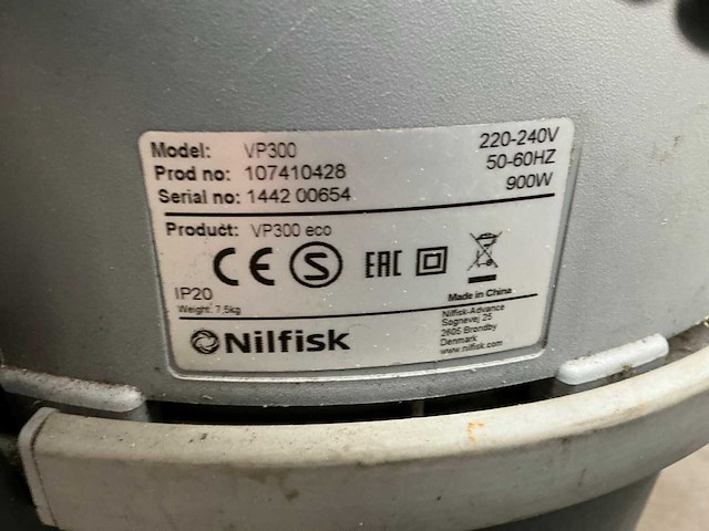 Nilfisk vp300 industriële stofzuiger - afbeelding 3 van  3