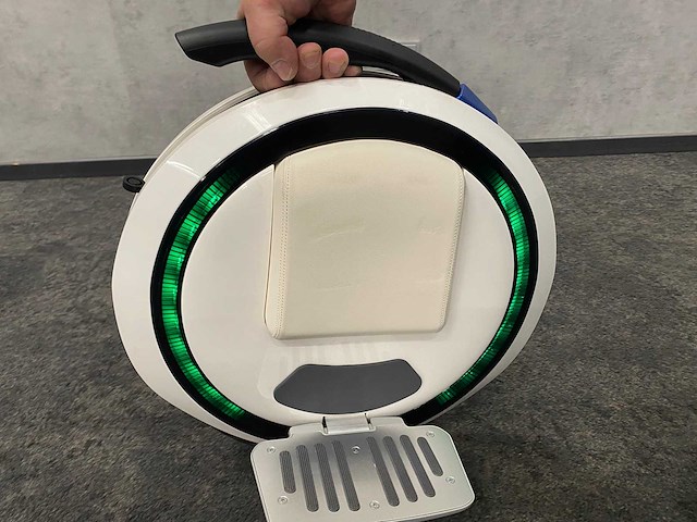 Ninebot one e+ - unicycle - afbeelding 13 van  22