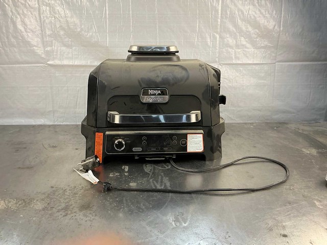 Ninja elektrisch woodfire barbecue - afbeelding 1 van  4