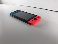 Nintendo (hac-001(-01)) switch with blue/red joycon game console - afbeelding 7 van  10