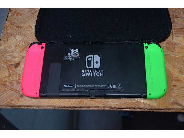 Nintendo switch model hac-001 met extra joy con en hoes - afbeelding 4 van  7