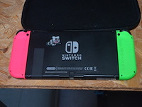 Nintendo switch model hac-001 met extra joy con en hoes - afbeelding 4 van  7