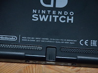 Nintendo switch model hac-001 met extra joy con en hoes - afbeelding 5 van  7