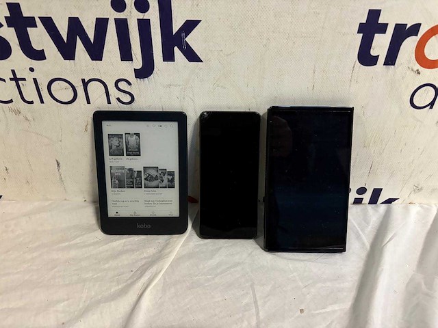 Nintendo switch oled bundel - super mario bros. wonder game + oneplus nord 4 - 256gb - obsidian midnight+ kobo ereader (demo) - afbeelding 1 van  1