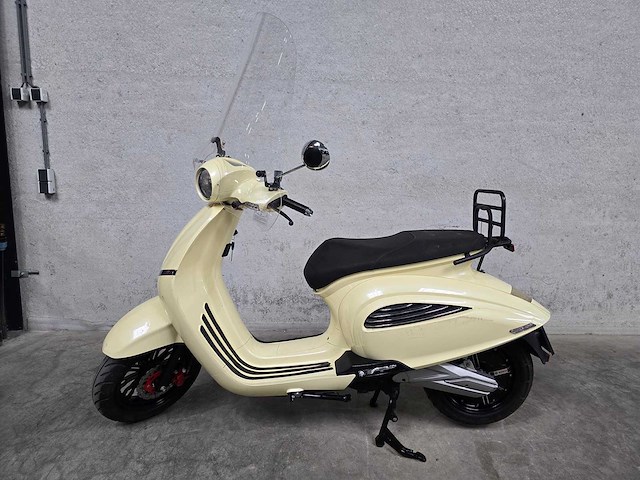 Nipponia - snorscooter - elegance - elektrische 25km uitvoering fdg63g - afbeelding 1 van  8