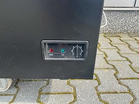 Nisbets vrieskist - afbeelding 6 van  9