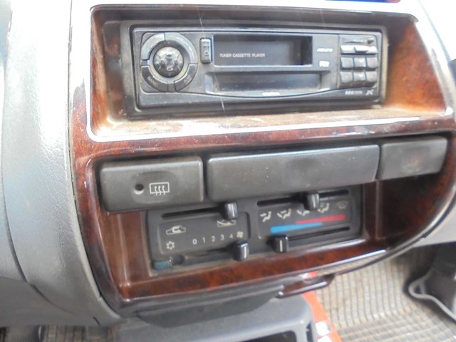 Nissan - 1999 - terrano 11 - belgie - afbeelding 14 van  14