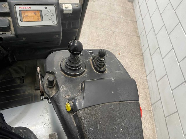 Nissan - 2006 - 1 n 1 l 15 q - vorkheftruck - afbeelding 11 van  13