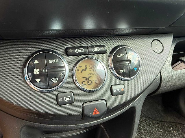 Nissan - 2006 - note - 1.4 first note - personenauto - afbeelding 8 van  20