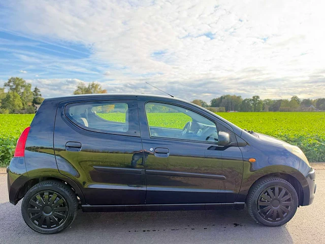 Nissan - 2010 - pixo - 1.0 connect edition - 00-nkh-2 - personenauto - afbeelding 9 van  11