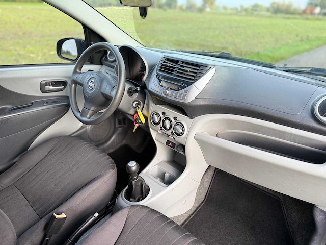 Nissan - 2010 - pixo - 1.0 look - 00-nkh-2 - afbeelding 12 van  12