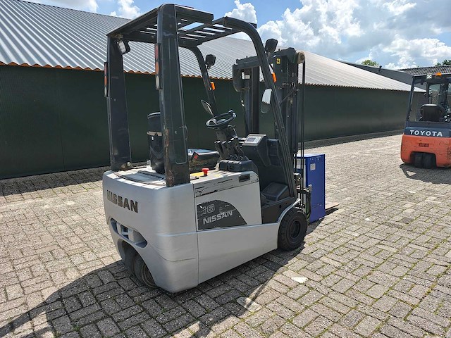 Nissan - 2011 - 1n1l18q - vorkheftruck - afbeelding 2 van  29