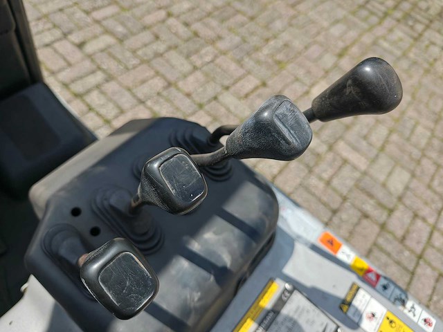 Nissan - 2011 - 1n1l18q - vorkheftruck - afbeelding 13 van  29