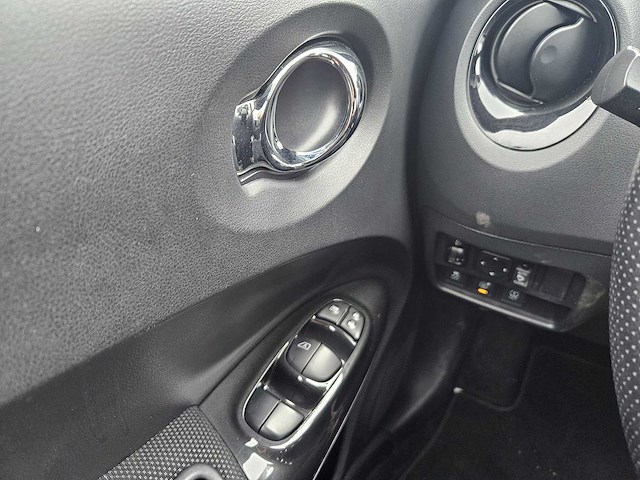 Nissan - 2015 - juke - 1.6 connect edition - hf-853-r - afbeelding 1 van  8