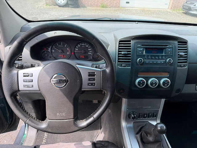 Nissan - 2015 - navara - dc 2.5 dci 4x4 - duits - afbeelding 11 van  12
