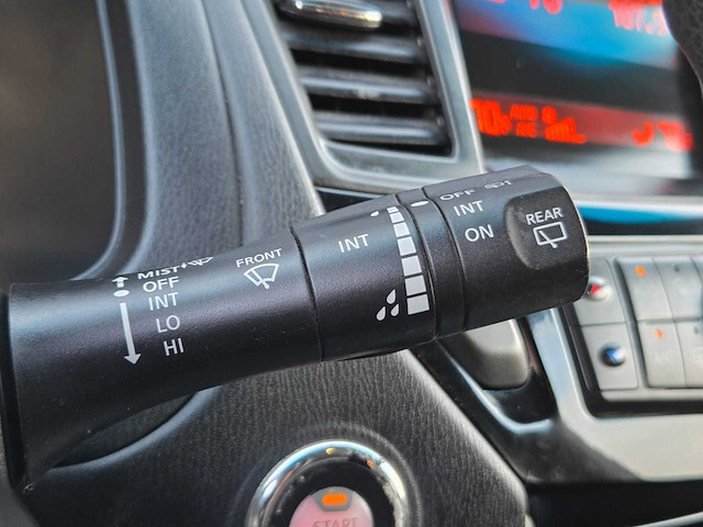 Nissan - 2016 - pathfinder - personenauto - afbeelding 25 van  27