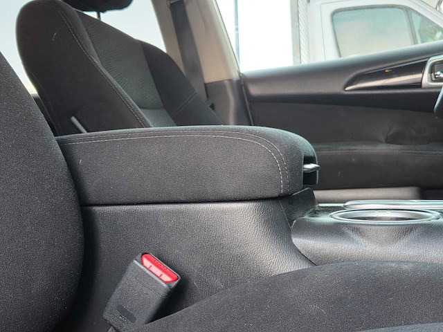 Nissan - 2016 - pathfinder - personenauto - afbeelding 14 van  27