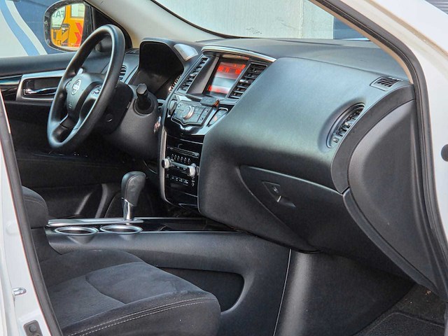 Nissan - 2016 - pathfinder - personenauto - afbeelding 15 van  27