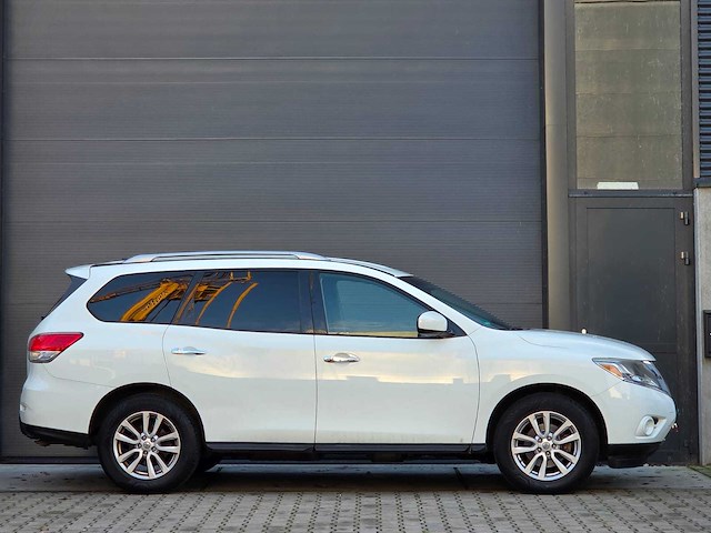 Nissan - 2016 - pathfinder - personenauto - afbeelding 18 van  27