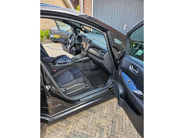 Nissan - 2018 - leaf - 2.zero edition 40kwh - sb-606-j - afbeelding 8 van  18