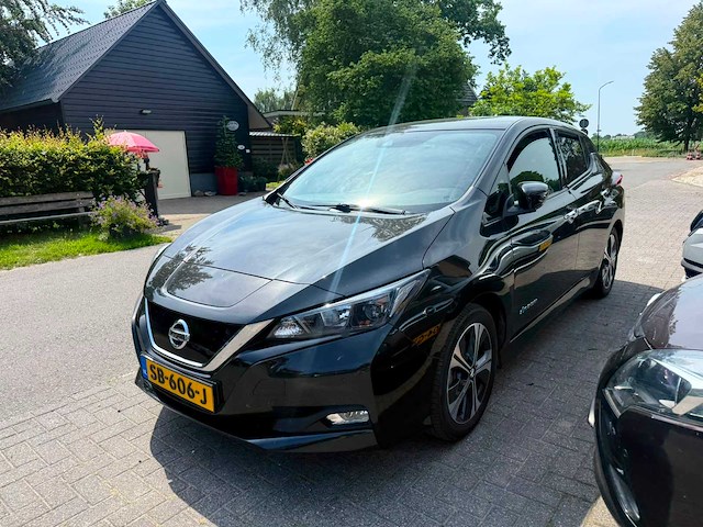 Nissan - 2018 - leaf - 2.zero edition 40kwh - sb-606-j - afbeelding 1 van  18