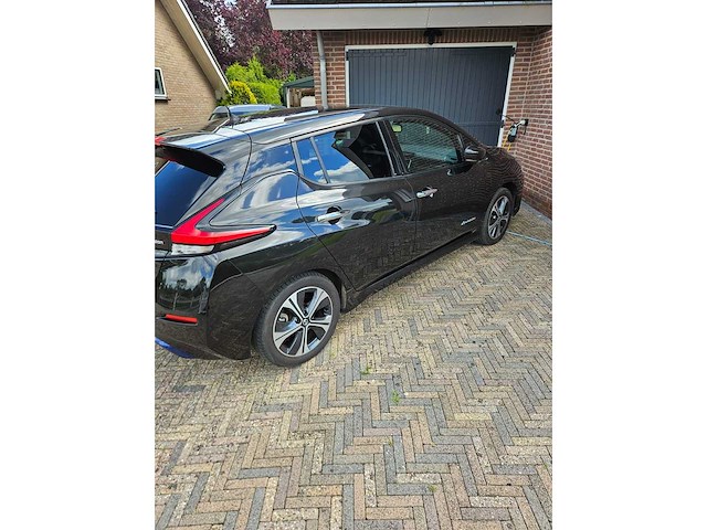 Nissan - 2018 - leaf - 2.zero edition 40kwh - sb-606-j - afbeelding 13 van  18