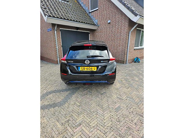 Nissan - 2018 - leaf - 2.zero edition 40kwh - sb-606-j - afbeelding 14 van  18