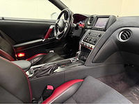 Nissan - gt-r - 3.8 v6 - personenauto - 2010 - afbeelding 8 van  34