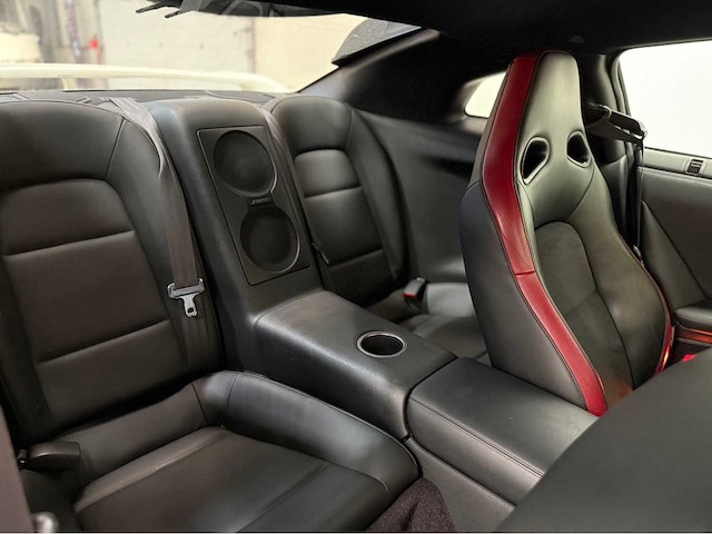 Nissan - gt-r - 3.8 v6 - personenauto - 2010 - afbeelding 9 van  34