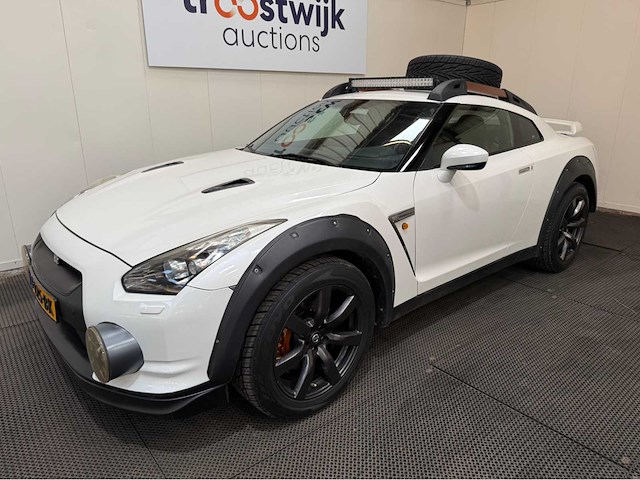 Nissan - gt-r - 3.8 v6 - personenauto - 2010 - afbeelding 1 van  34