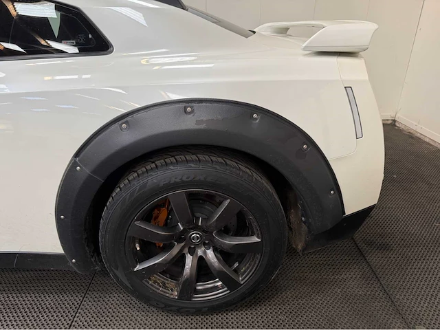 Nissan - gt-r - 3.8 v6 - personenauto - 2010 - afbeelding 16 van  34