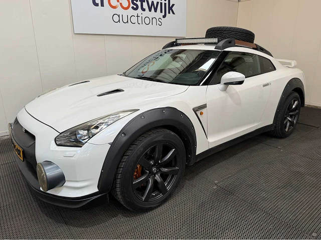 Nissan - gt-r - 3.8 v6 - personenauto - 2010 - afbeelding 12 van  34
