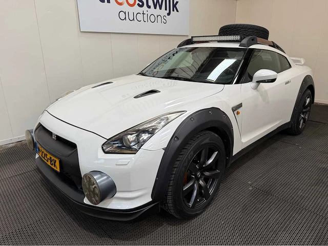 Nissan - gt-r - 3.8 v6 - personenauto - 2010 - afbeelding 29 van  34