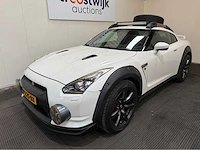 Nissan - gt-r - 3.8 v6 - personenauto - 2010 - afbeelding 29 van  34