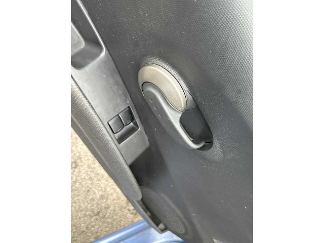 Nissan - micra - 1.2 acenta - car - 2003 - afbeelding 3 van  33