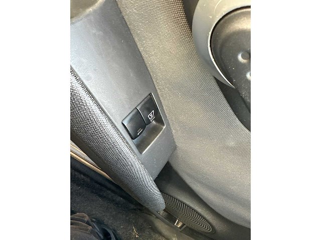 Nissan - micra - 1.4 tekna - car - 2006 - afbeelding 4 van  29